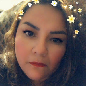 Meet your Posher, Lorena